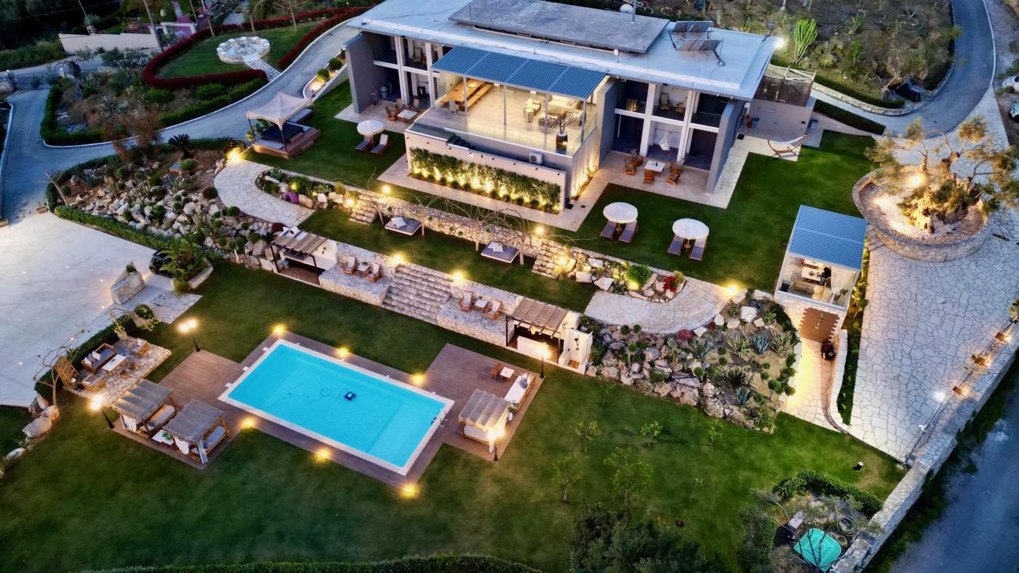 Olivenest Chania Executive Villa Perivólia Exteriör bild