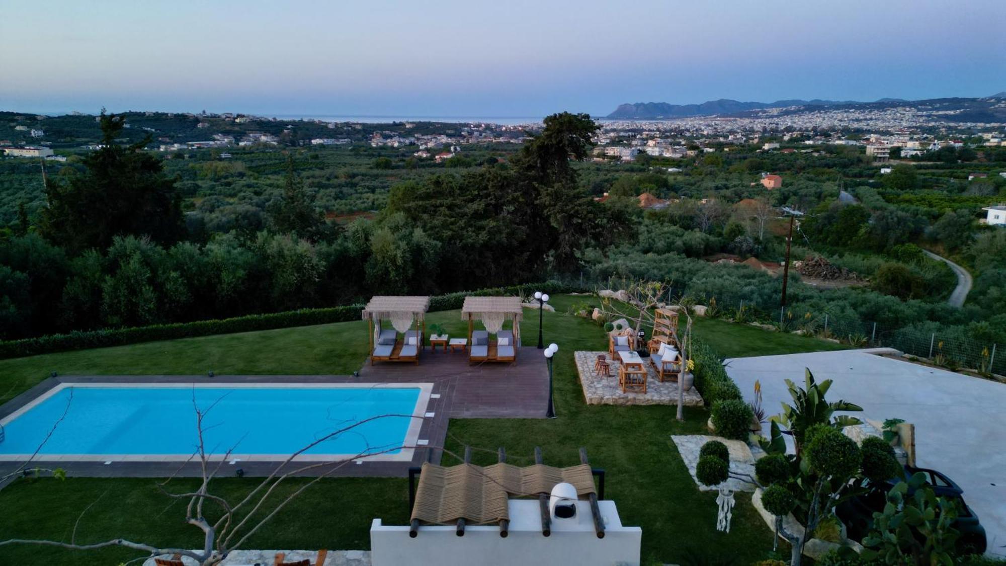Olivenest Chania Executive Villa Perivólia Exteriör bild
